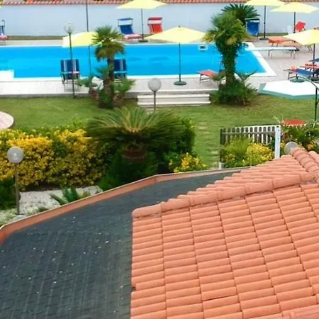 Sole E Verde فندق مبيت وإفطار نيتّونو