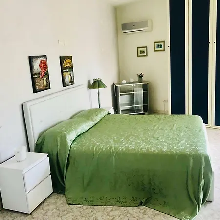Sole E Verde فندق مبيت وإفطار نيتّونو